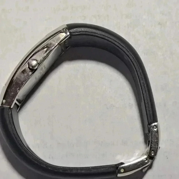 Nine West Watch EUC New Battery - Picture 5 of 5